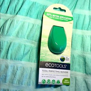 Green make up sponge